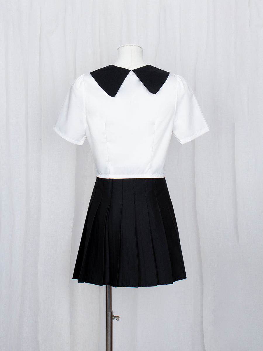 Black and White Lapel Pockets Shirt Crop Top with Pearl Ribbon Accessory