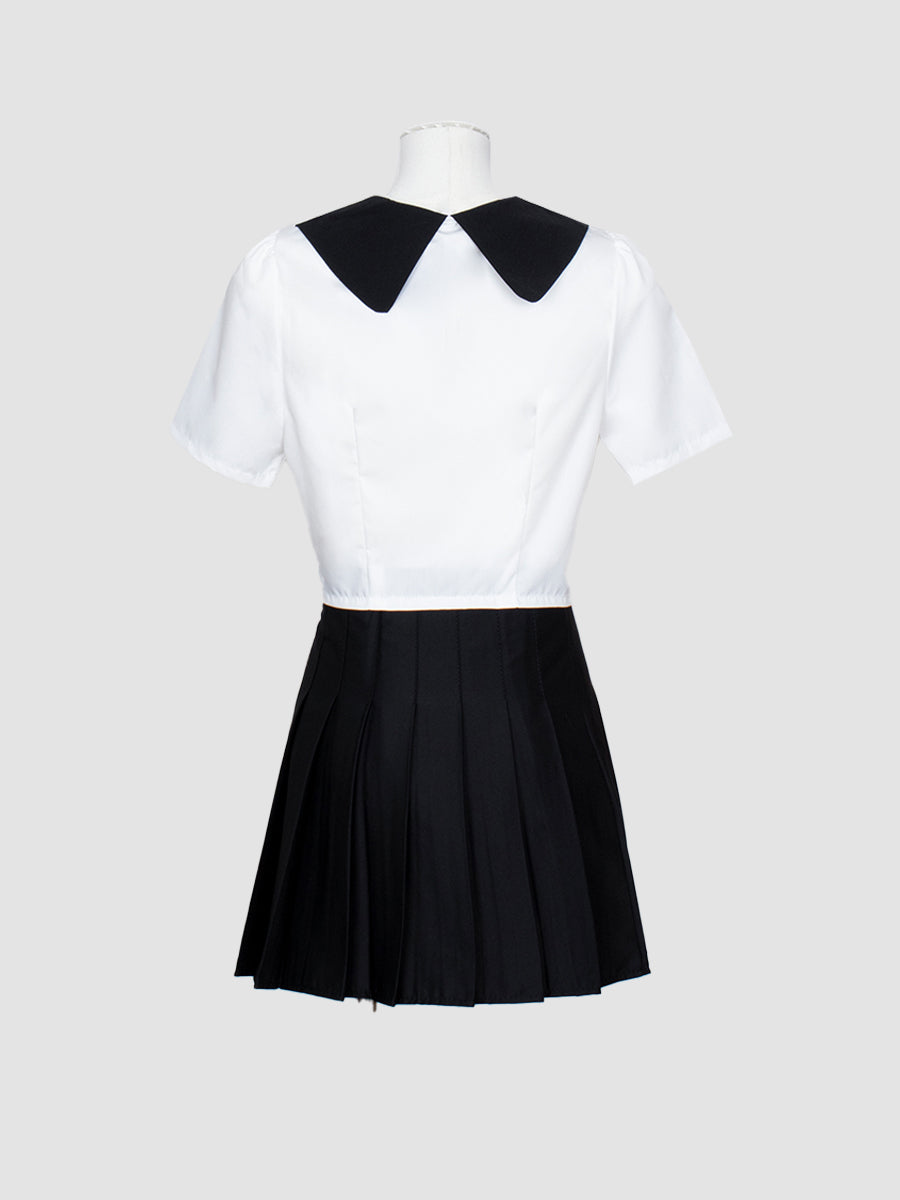 Black and White Lapel Pockets Shirt Crop Top with Pearl Ribbon Accessory