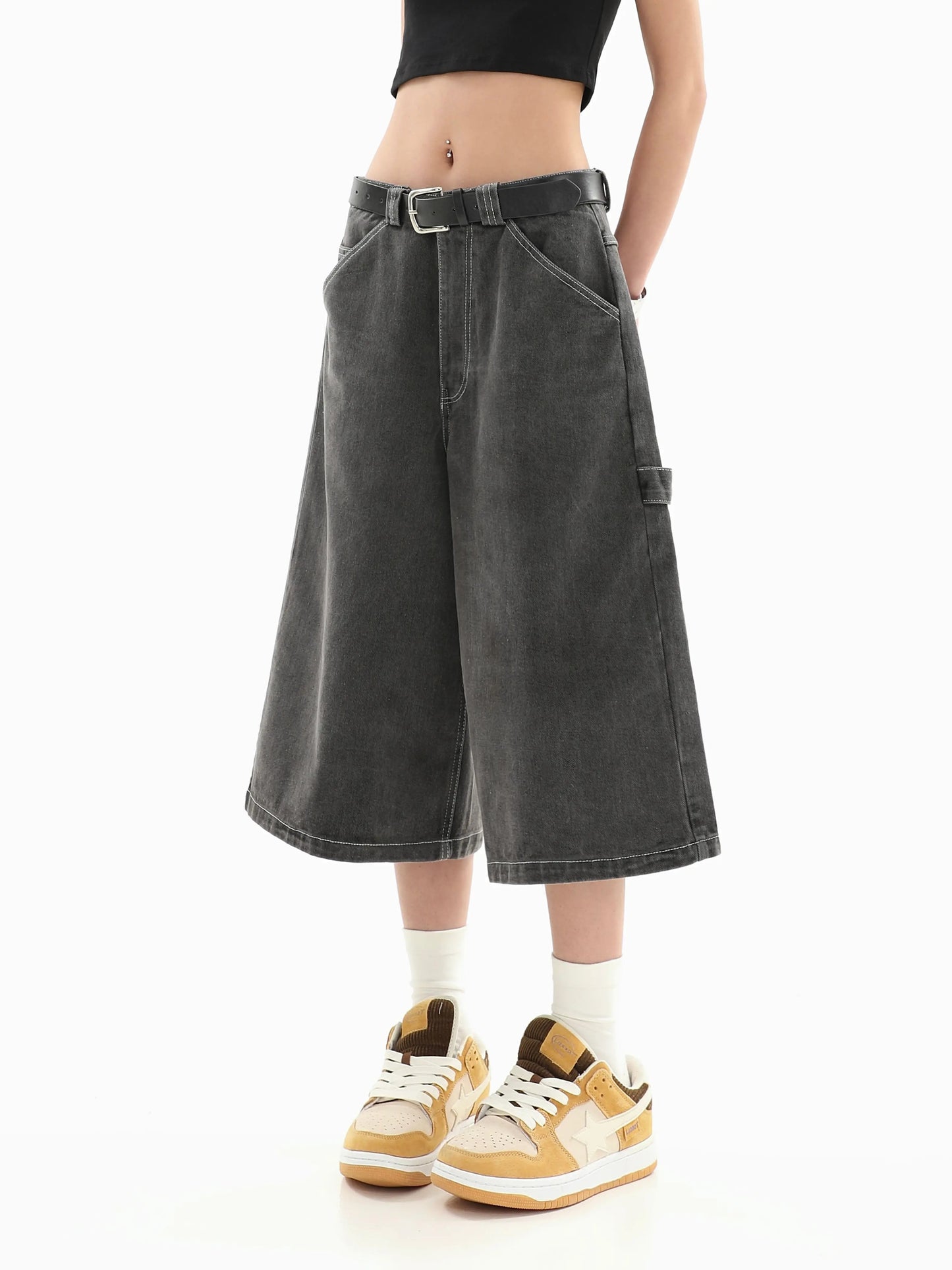 Solid Color Low Rise Loose Fit Short Jeans