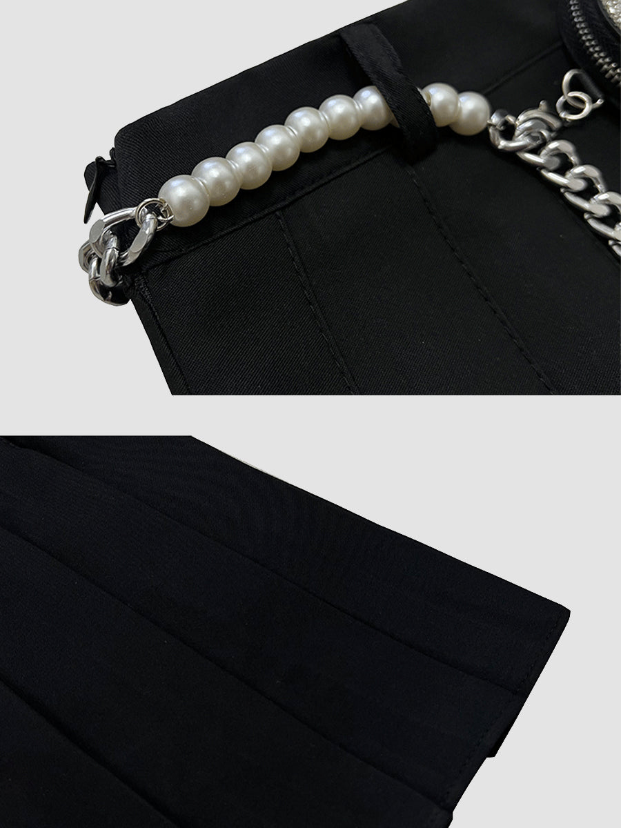 Love Chain Black Pleated Skirt