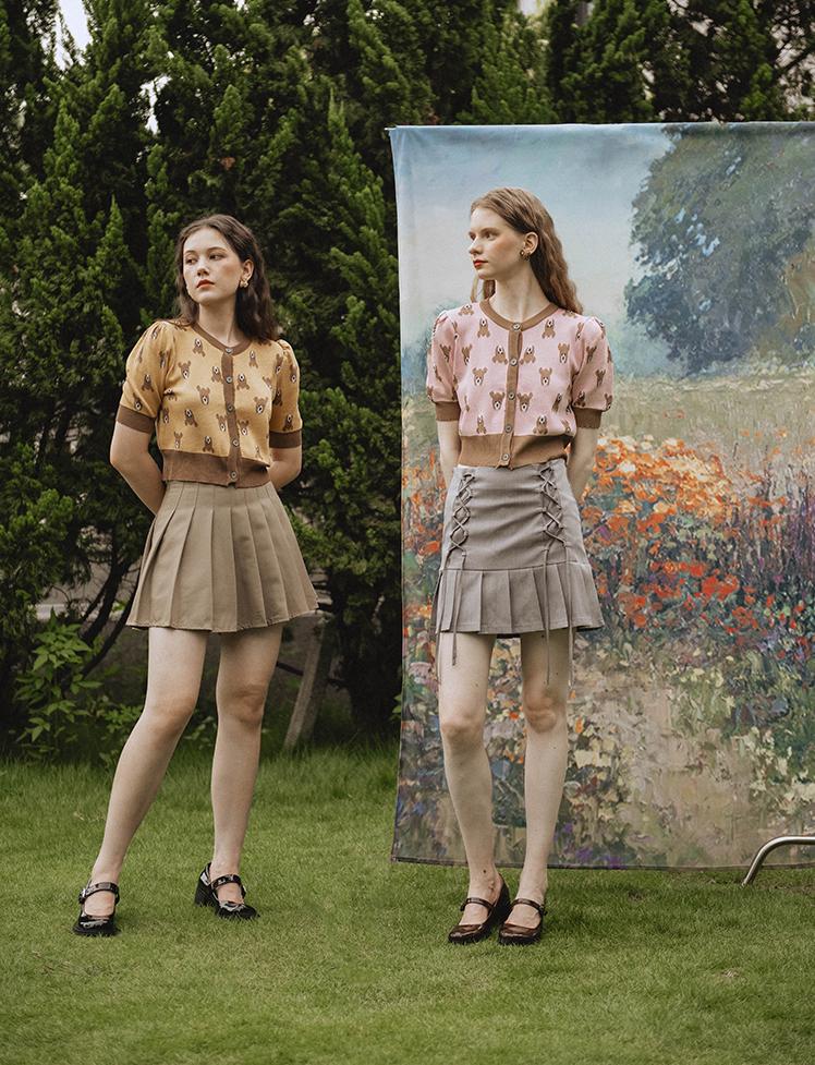Retro Khaki Pleated Mini Skirts