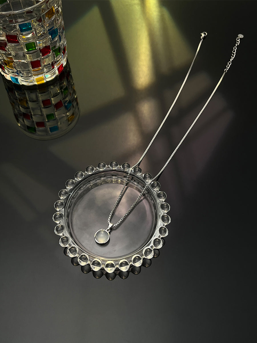 Clear Round Pendant Necklace