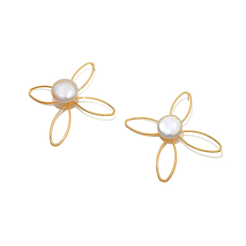 Floral Pearl Earrings