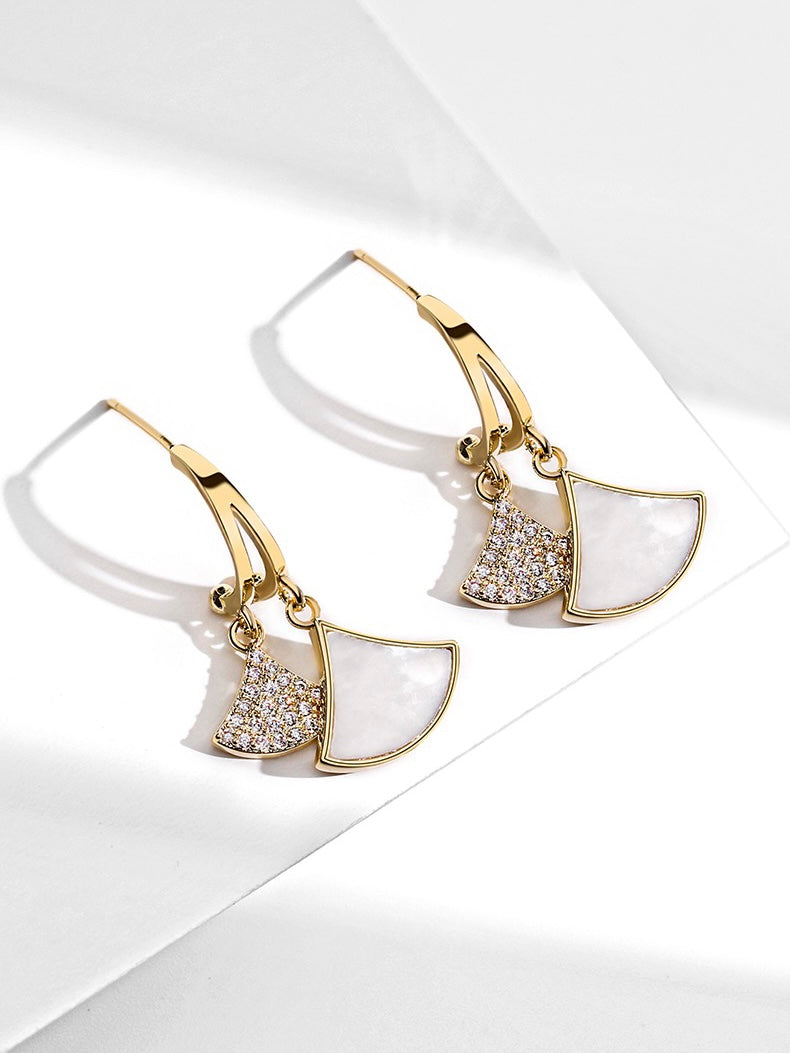 Fan-shaped Earrings