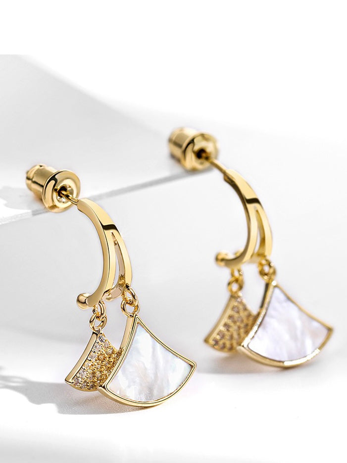 Fan-shaped Earrings