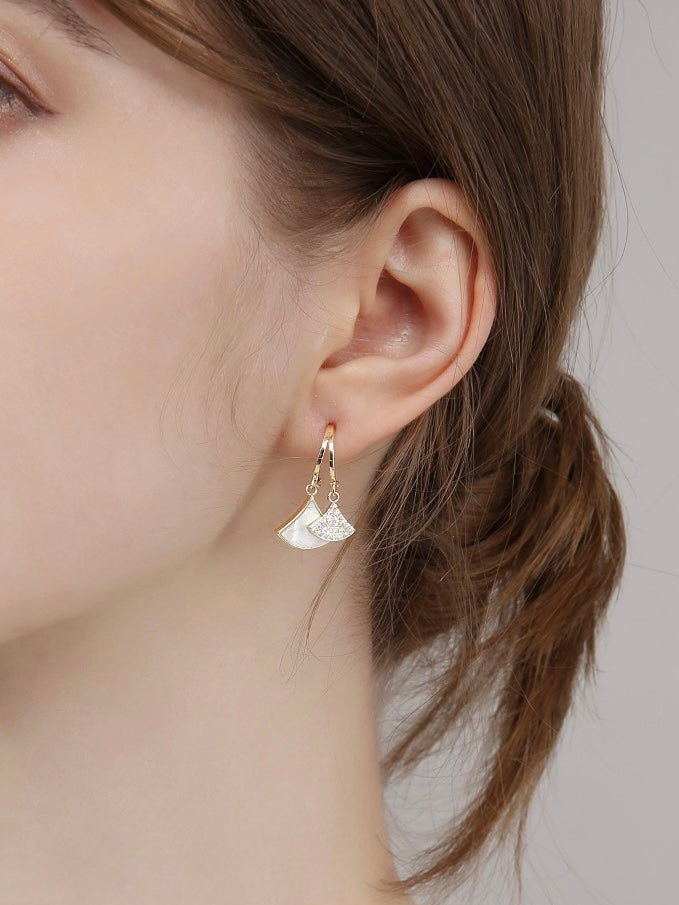 Fan-shaped Earrings