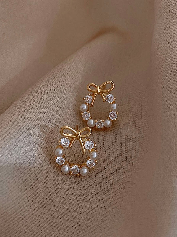 Bow Diamond Earrings