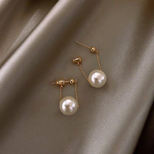 Dangling Pearl Earrings