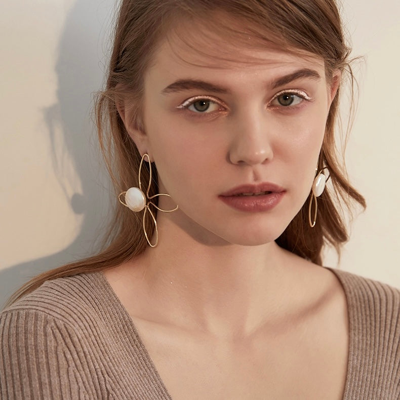 Floral Pearl Earrings